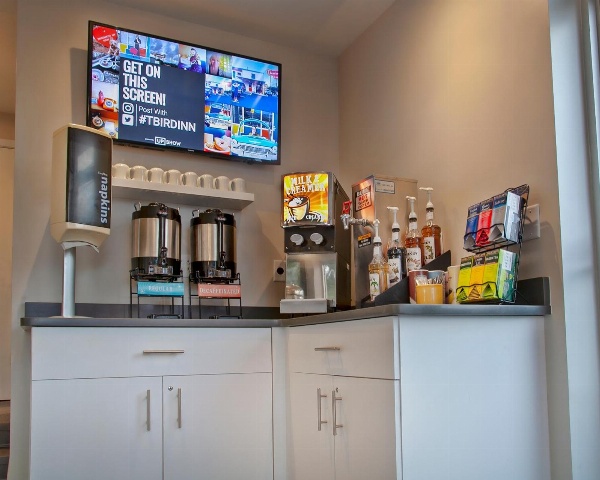 The Thunderbird Inn Main image